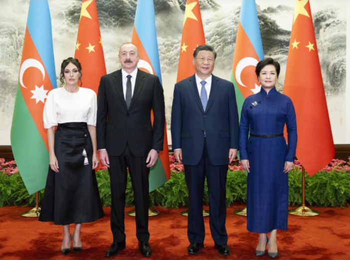 习近平同阿塞拜疆总统阿利耶夫会谈
