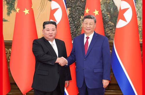 习近平同朝鲜劳动党总书记、国务委员长金正恩举行会谈