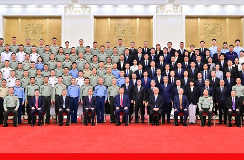 中国人民抗日战争暨世界反法西斯战争胜利80周年纪念活动总结会议在京举行 习近平亲切接见纪念活动筹办工作各方面代表