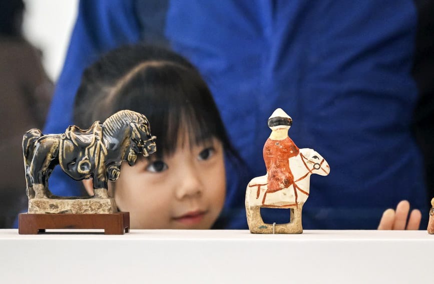 “春风骐骥：马年生肖展”在上海博物馆人民广场馆举行