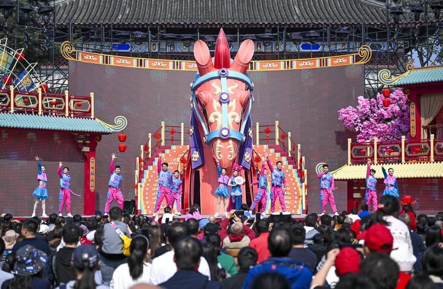 四川成都：年味浓 人如潮