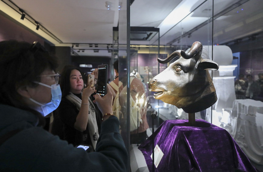 河南洛阳：“圆明园兽首暨海外回流文物特展”举行